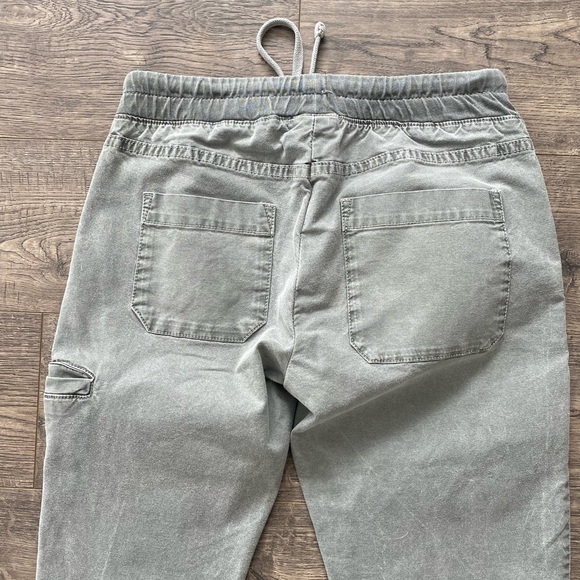 Standard James Perse Khakis - Picture 6 of 6